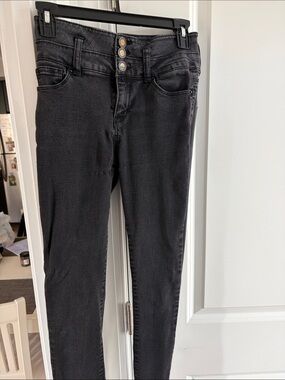 Women's Black High-Rise Skinny Jeans with Triple Button Waist